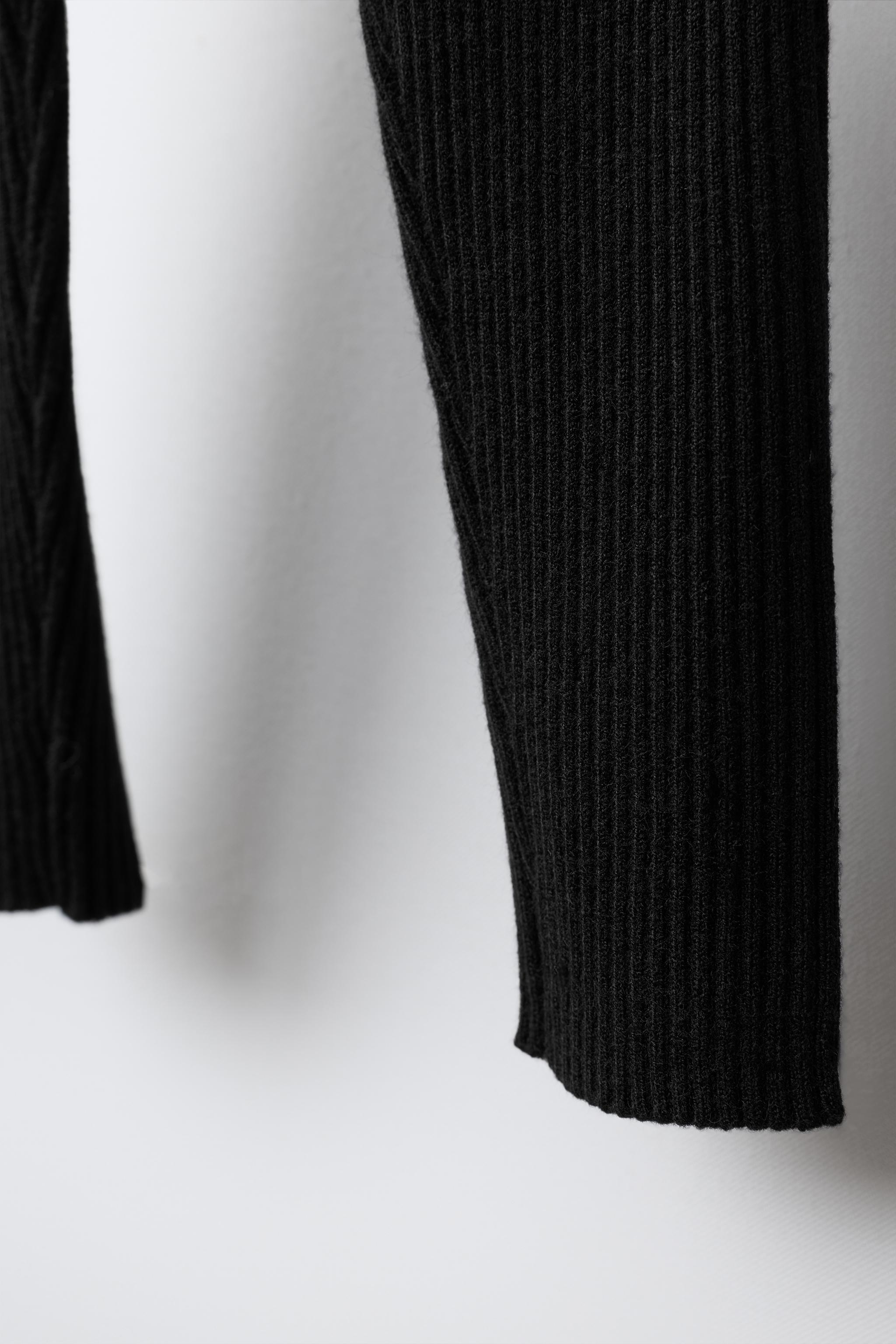 RIBBED KNIT LEGGINGS